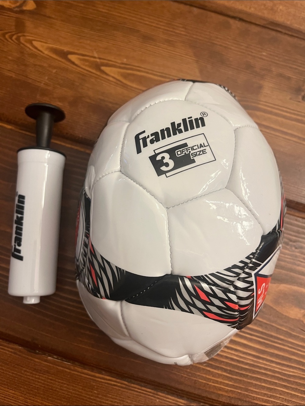 Franklin Size 3 White Soccer Ball with Hand Pump